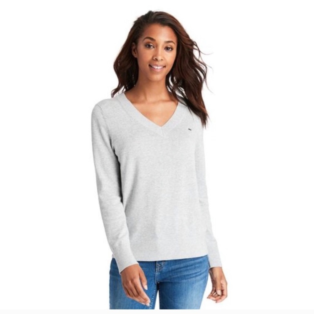 Vineyard Vines Heritage V Neck Sweater- Gray